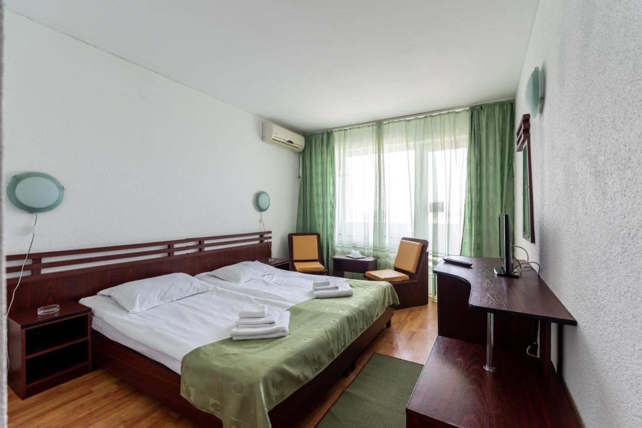 Hotel Capitol Jupiter Bagian luar foto