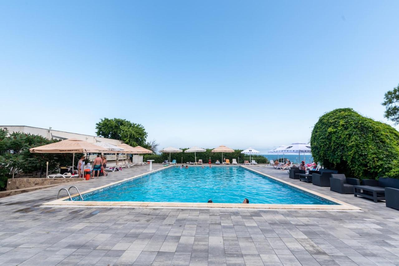 Hotel Capitol Jupiter Bagian luar foto