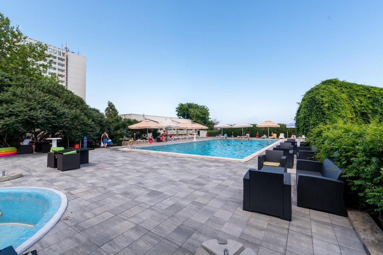 Hotel Capitol Jupiter Bagian luar foto