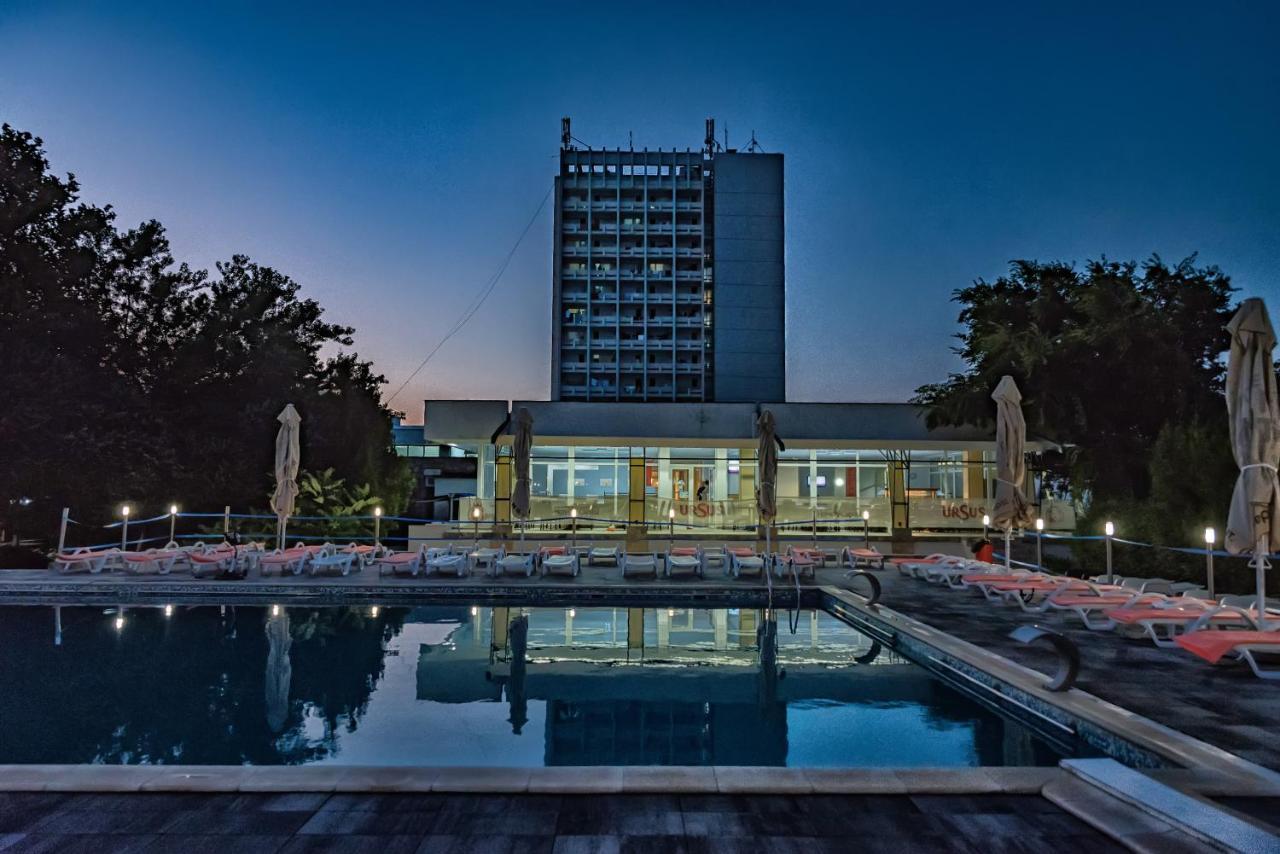 Hotel Capitol Jupiter Bagian luar foto
